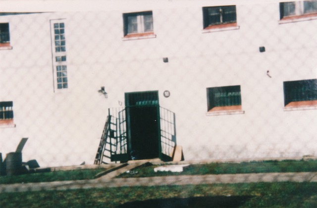 Foto 27: Lugar:  Salida del pabellón 10, en un tiempo a la derecha quedaba la cantina.